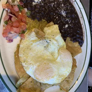 CHILAQUILES VERDES