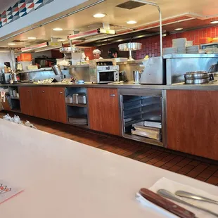sushi and sashimi, interior