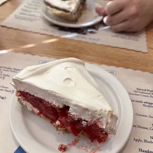Raspberry sour cream pie