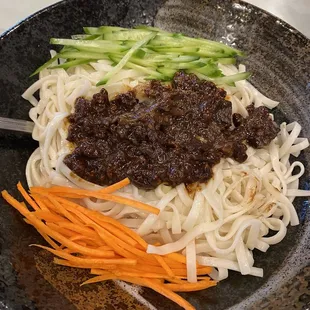 Noodles with soybean paste