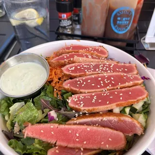 AHI TUNA SALAD*