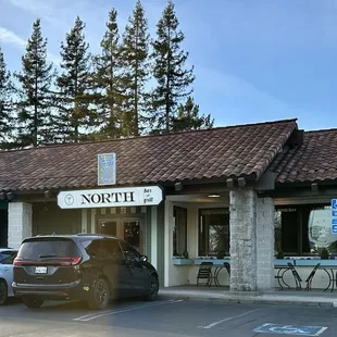 North Bar & Grill