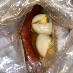 IG @kurlykonnoisseur| Sausage Link and Hard Boiled Eggs