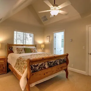 Incesnse Cedar Room (upstairs)