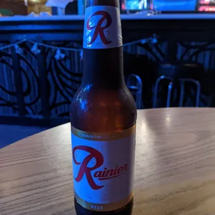 a bottle of rainier beer