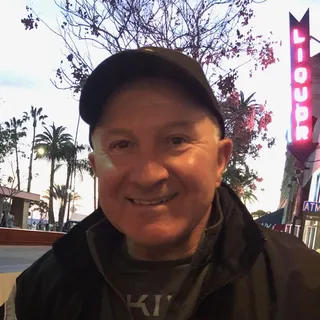 Simon P.