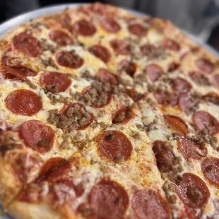 16" Sausage &amp; Pepperoni Pizza