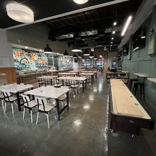 sushi and sashimi, interior