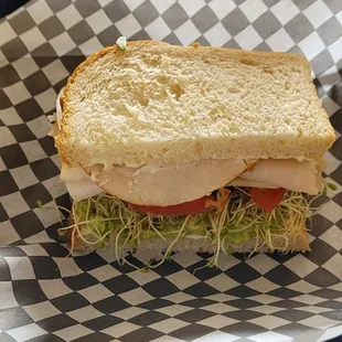 1/2 turkey deluxe