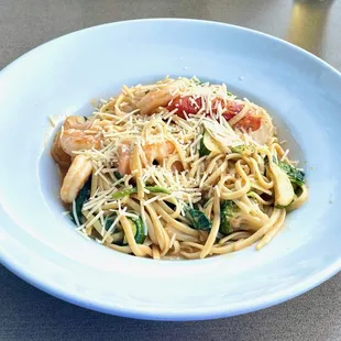 Shrimp &amp; Scallops Linguine Pasta