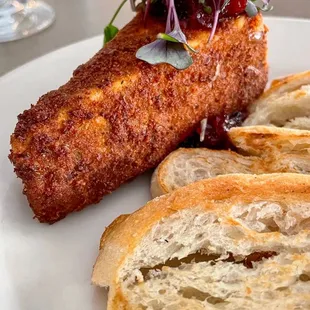 Parmesan Crusted Brie |IG @restaurant_aholic