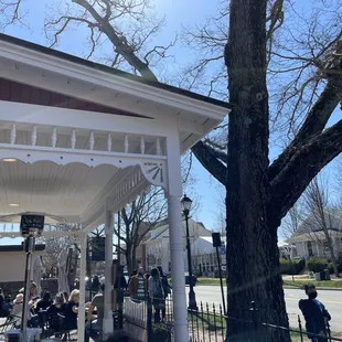 The patio is just gorgeous in this historic Dublin area.