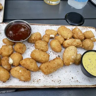 Wisconsin White Cheddar Cheese Curds
