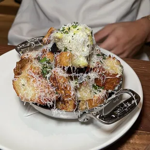 White Truffle Garlic Bread