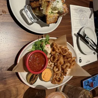 White Truffle Garlic Bread