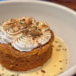 Seasonal Butter Cake (Instagram: foodwithbros)
