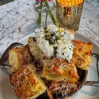 White Truffle Garlic Bread
