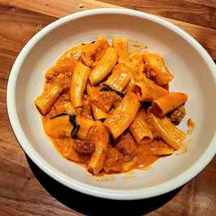 Spicy rigatoni vodka