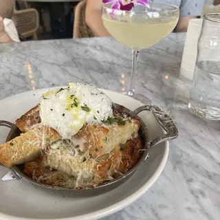 White Truffle Garlic Bread