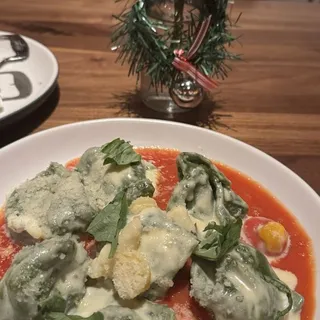 Tortelloni al Pomodoro
