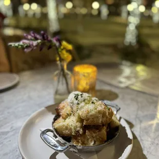 White truffle garlic bread