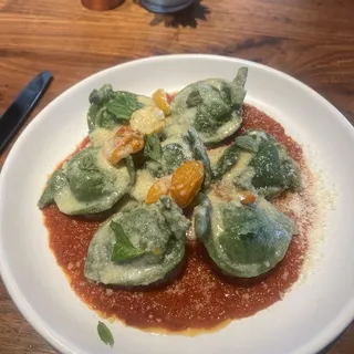 Tortelloni al Pomodoro