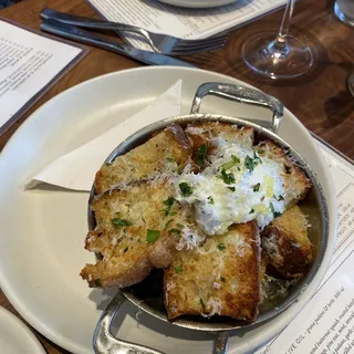 White Truffle Garlic Bread