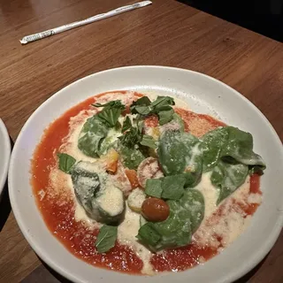 Tortelloni al Pomodoro