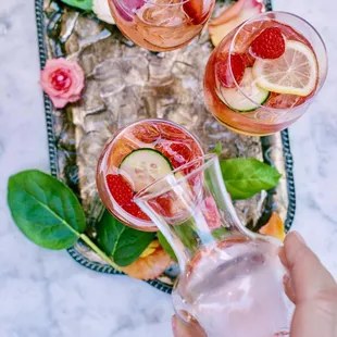 SPARKLING ROSE SANGRIA