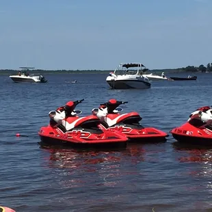 Campground offers day passes and jet ski drop in