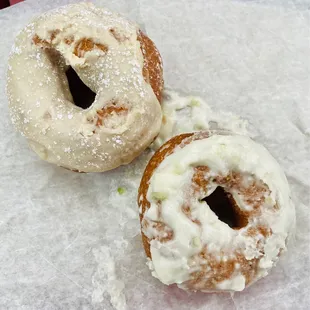 Gluten-friendly blueberry pancake and Gluten-friendly apple iced