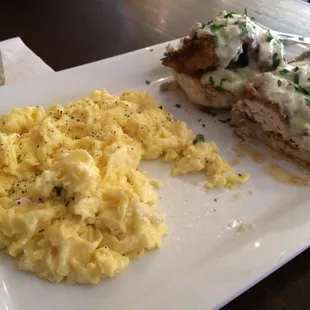 Fried chicken and biscuits for brunch. This thing is absolutely fantastic!