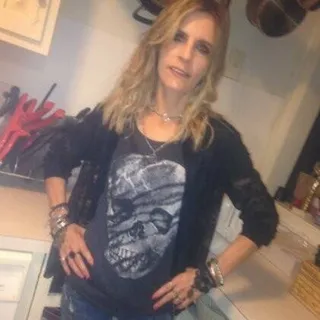 Elka B.