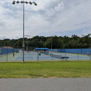 Tennis at North Mecklenburg Park