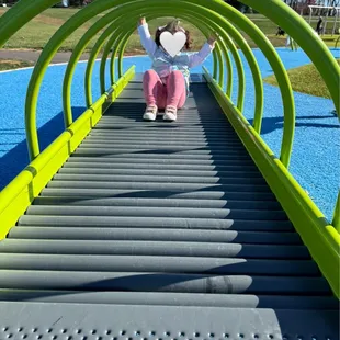 rolling slide tunnel