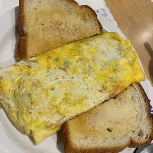 Country omelette with white toast