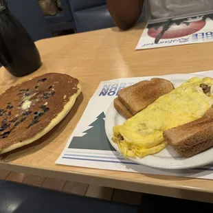 Blueberry pancake and mushroom omelette yum!!!