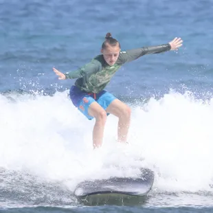 Great time for a new surfer, first time on a board