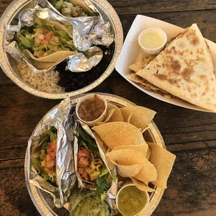 Fish Two Surfin&apos; Tacos Pork Da Kine Quesadilla Guacamole Chips and Salsa