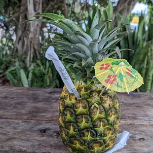 Their pineapple drink is pretty good!
