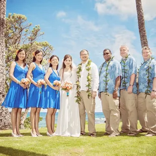 Bouquets, leis and bridal hair flowers by Liz. We were delighted!