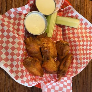6 Buffalo chicken wings