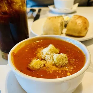 Tomato basil soup