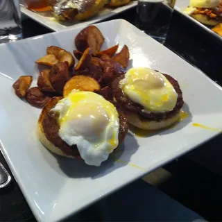 D SAUSAGE BENEDICT