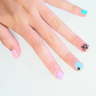 Got my nails done and I'm so HaPPaY!!!!