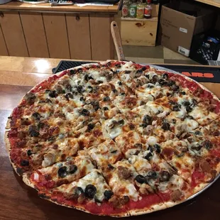 Thin crust pizza at its best!