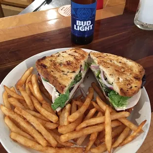 Cranberry turkey melt