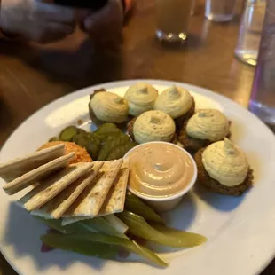 De Deep-Fried Deviled Eggs