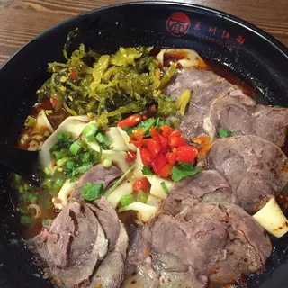 A1. House Special Beef Noodle SoupMeat&Tendon