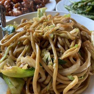 Lao Gan Ma Fried Noodle w.Chicken